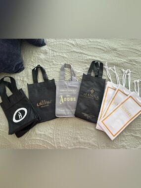 Assorted Reusable Wine Tote Carrier Set of 4 & 3 paper Korbel gift bags